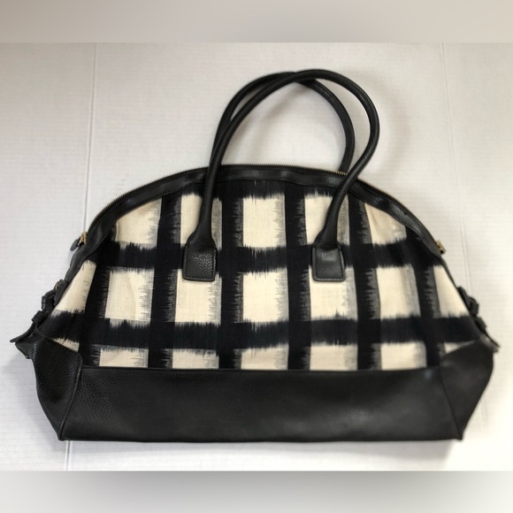 Black and White Checkered Overnight Bag - Picture 16 of 16